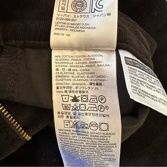 NWT Levi's 711 Skinny Mid Rise Corduroy Black Pants - Picture 9 of 15